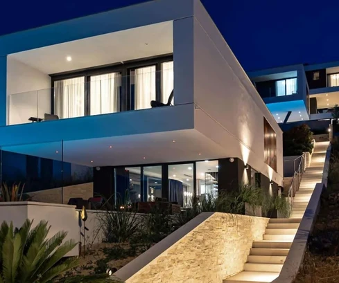 Moderna villa con vista mare sull'isola di Ugljan