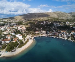 Haus am Wasser in Šibenik