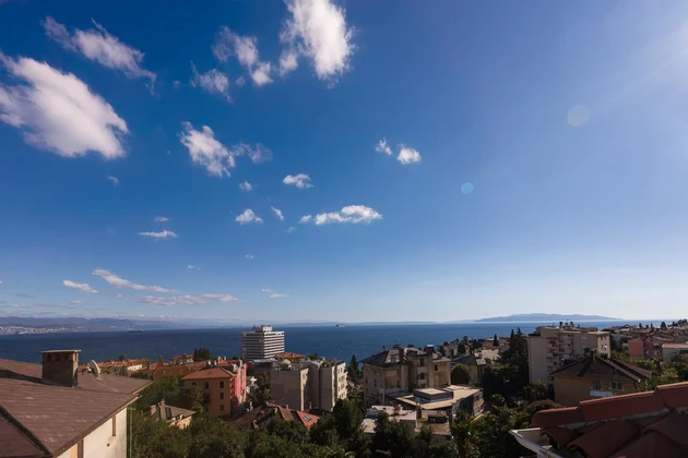 Prostorný byt na prodej ve vile v Opatiji v Chorvatsku