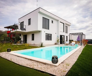 Modern villa with a swimming pool for sale in Umag in Croatia