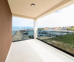 Zadar, Privlaka, luxus két szobás lakás, első sor a tengerhez, 92,80 m²