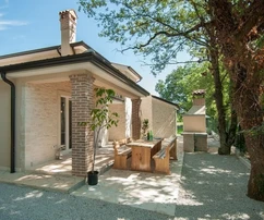 Istria, Tinjan: Villa con piscina y jardín privado