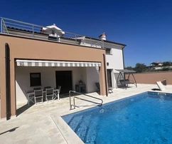 Istria, Juršići – Umeblowany dom z ogrodem i widokiem | Wyjątkowa okazja