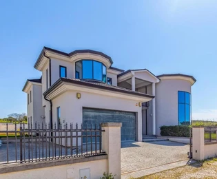 Luxusvilla eladó Medulinban Horvátországban