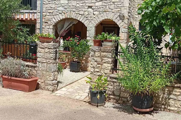 Istria, Poreč, Traditional stone terraced house for sale