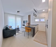 Квартира с видом на море, 30 м от моря, 67 м², меблированная, 2 спальни, Стара Новалья