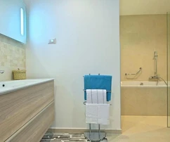 Modern villa eladó a tenger közelében Poreč mellett Horvátországban