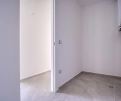 Mieszkanie na sprzedaż w Novigradzie z ogrodem i miejscem parkingowym w Chorwacji