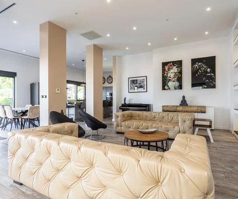 Podstrana, luxury villa in an attractive location