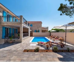 Villa di pietra di lusso con piscina - Privlaka, a 200 metri dal mare