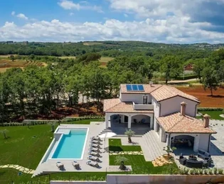 Bellissima villa con piscina, Istria, Vižinada