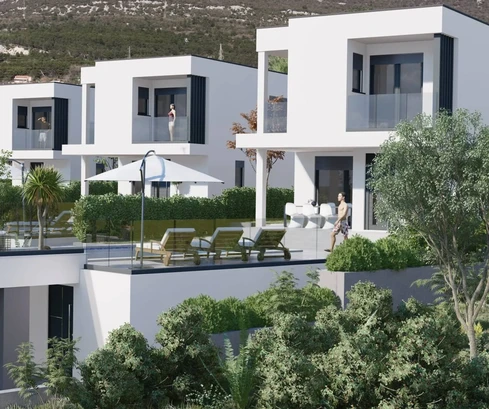 Moderná vila s bazénom na predaj v Kašteloch v Chorvátsku