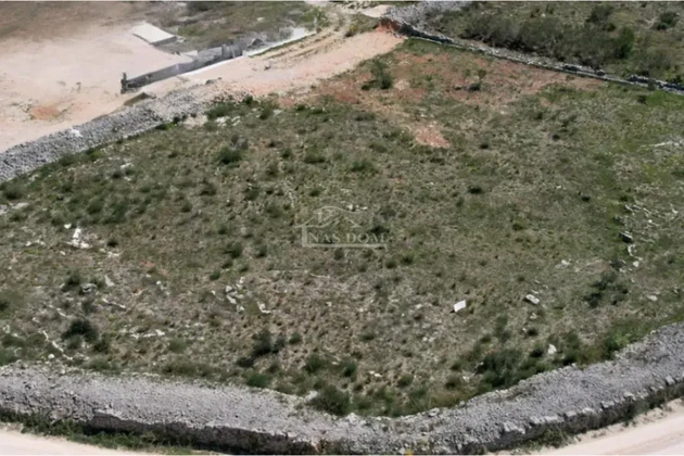 Stavebný pozemok o rozlohe 840m2, tichá lokalita