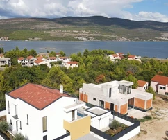 Luksusowa willa na sprzedaż w spokojnej części Pridrage w Chorwacji