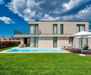 Luxusvilla mit Meerblick in Kaštelir zu verkaufen in Kroatien