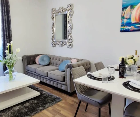 Zadar, Poluotok, novo zrekonštruovaný elegantný byt, 30 m od Narodného námestia, výhľad na Kaleleargu.