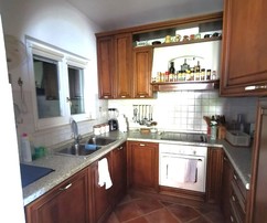 Charmantes Steinhaus in Meeresnähe auf Brač zu verkaufen