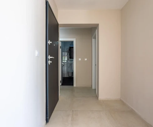 Rogoznica, appartamento con due camere da letto in una casa di nuova costruzione, vicino al mare e al centro