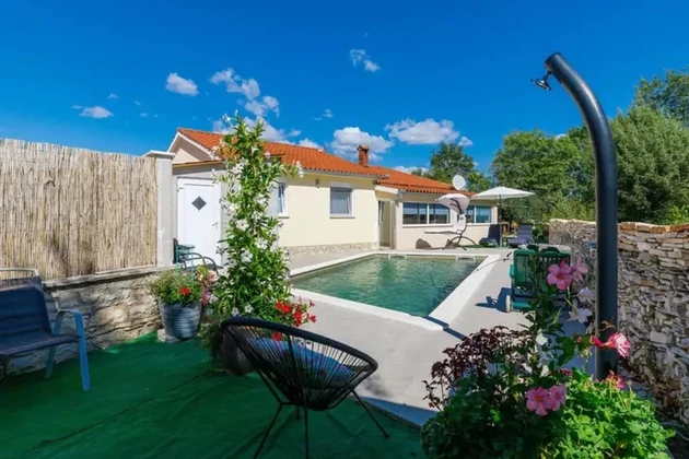 Maison individuelle avec piscine à vendre à Vodnjan en Croatie