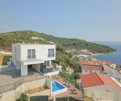 Villa con vista mare a Čiovo