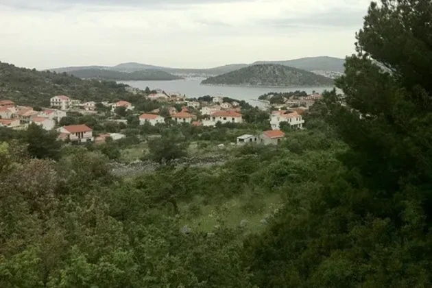 Rogoznica, építési telek kiváló helyen, lehetőség