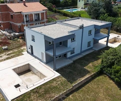 Istria, Poreč - Nowoczesny dom bliźniaczy z basenem, strefą wellness i czterema sypialniami