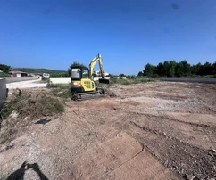 Vodice – 879 m²-es telek ház és úszómedence engedéllyel