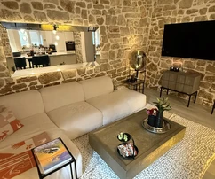 Kukljica, casa dálmata de piedra en excelente ubicación cerca del mar