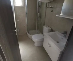 Rogoznica, 3 apartman, 120 m2, egy új épület második emeletén, 100 m-re a strandtól