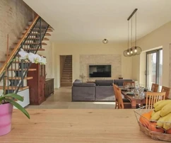 Gyönyörű kővilla medencével, Isztria, Kanfanar