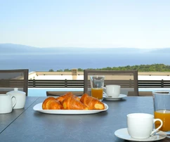 Villa mit Pool in der Nähe von Raša zu verkaufen in Kroatien