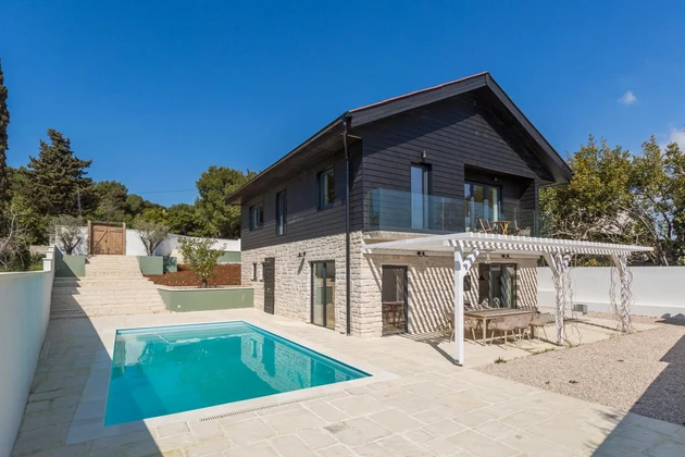 Freistehendes Haus mit Pool in Medulin zu verkaufen in Kroatien