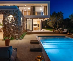 Villa auf Šolta mit Panoramablick zu verkaufen in Kroatien