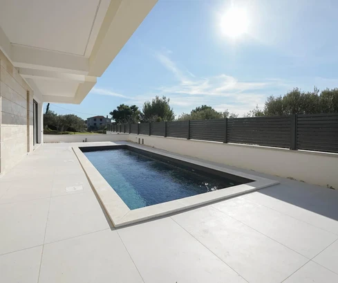 Apartment with well and swimming pool for sale in Kožino in Croatia