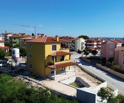 Casa independiente con vista al mar disponible para la compra en Croacia