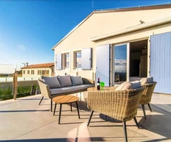 Willa z widokiem na morze na sprzedaż w okolicach Buje w Chorwacji