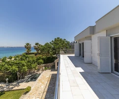 Luxury villa in the first row to the sea - Sutomišćica, Ugljan Island