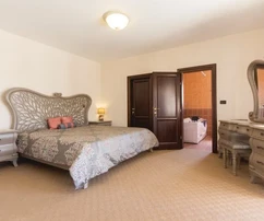 Luxus klasszikus villa medencével, 50 méterre a strandtól, Isztria, Medulin