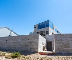 Ultramoderne Villa in Rogoznica direkt am Meer zu verkaufen in Kroatien