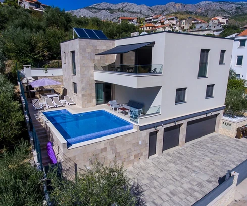Villa de lujo en venta en Split Žrnovnica, Croacia