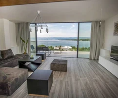 ATTICO ESCLUSIVO CON VISTA PANORAMICA SUL MARE, IN POSIZIONE ATTRAENTE!