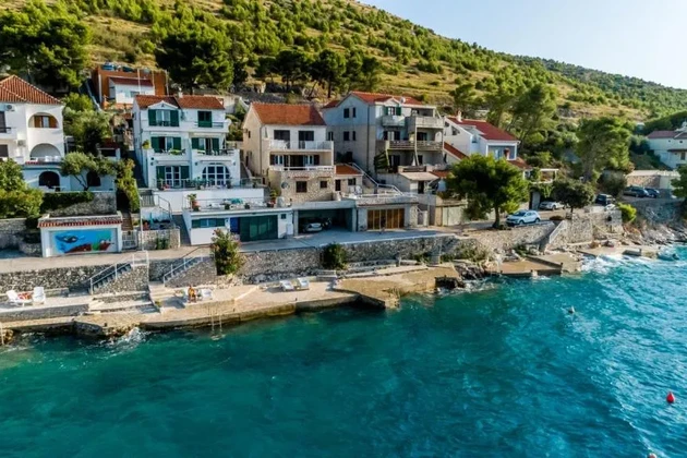 Seafront house near Šibenik