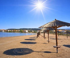 Stavebný pozemok 1624 m², 100 m od mora - Ljubač, Zadar, Dalmácia