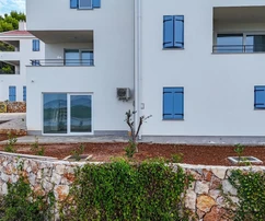 Wyspa Cres, Grabar, trzypokojowe mieszkanie 101 m², ogród, widok na morze