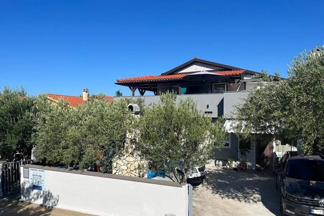 Lado sur de la isla de Vir a 200 metros del mar