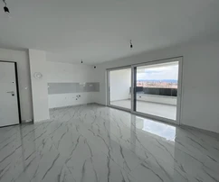 EXKLUZIVNÍ APARTMÁN S VÝHLEDEM NA MOŘE, NA ATRAKTIVNÍM MÍSTĚ!