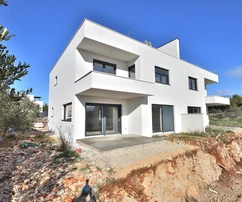 Vodice - Doppelhaushälfte S1 mit Pool und Dachterrasse