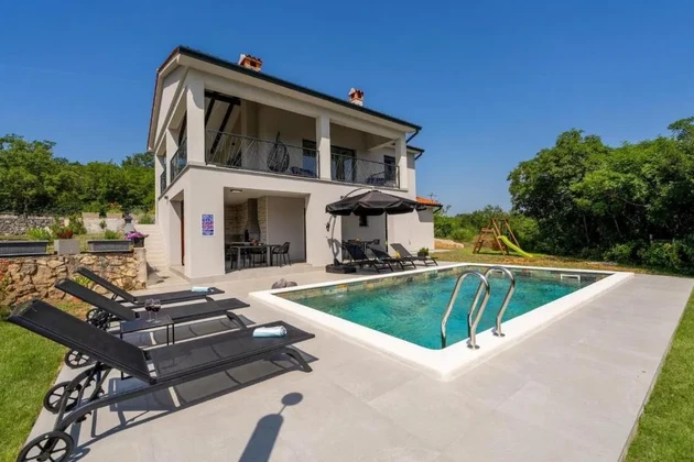 Istria, Labin: Villa con piscina en las afueras del pueblo