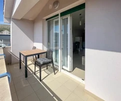 Trogir, komfortní byt 1+kk o rozloze 50,14 m2 s parkovacím místem, 400 m od centra