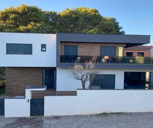 Villa moderna en venta en Fažana cerca de la playa en Croacia